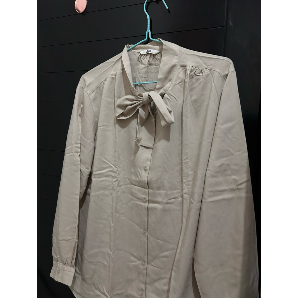 blouse uniqlo
