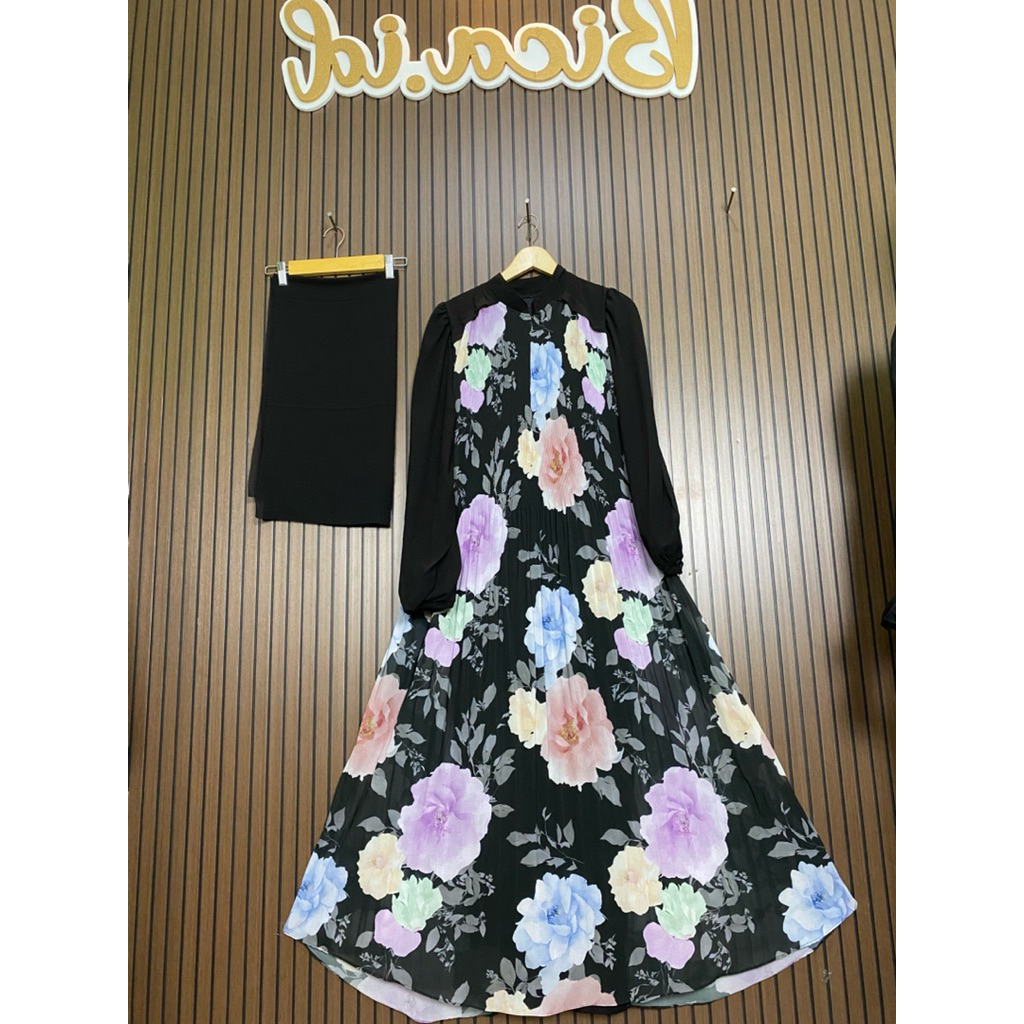 Bica - Gamis Plisket Muslimah Syar'i Wanita Set Hijab Polos Motif Bunga Etnik Viral | Gamis Muslimah