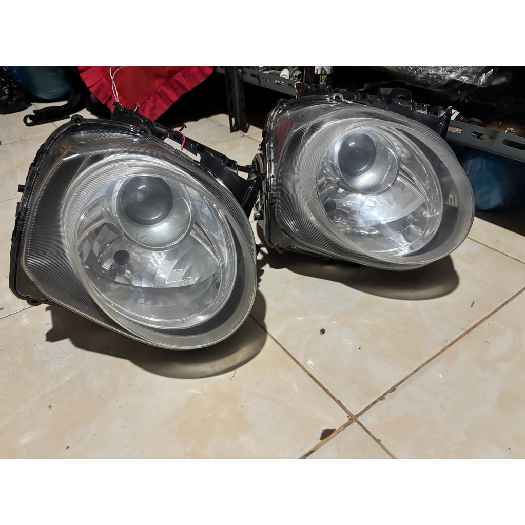 headlamp  Nissan juke model hid  projector kanan original