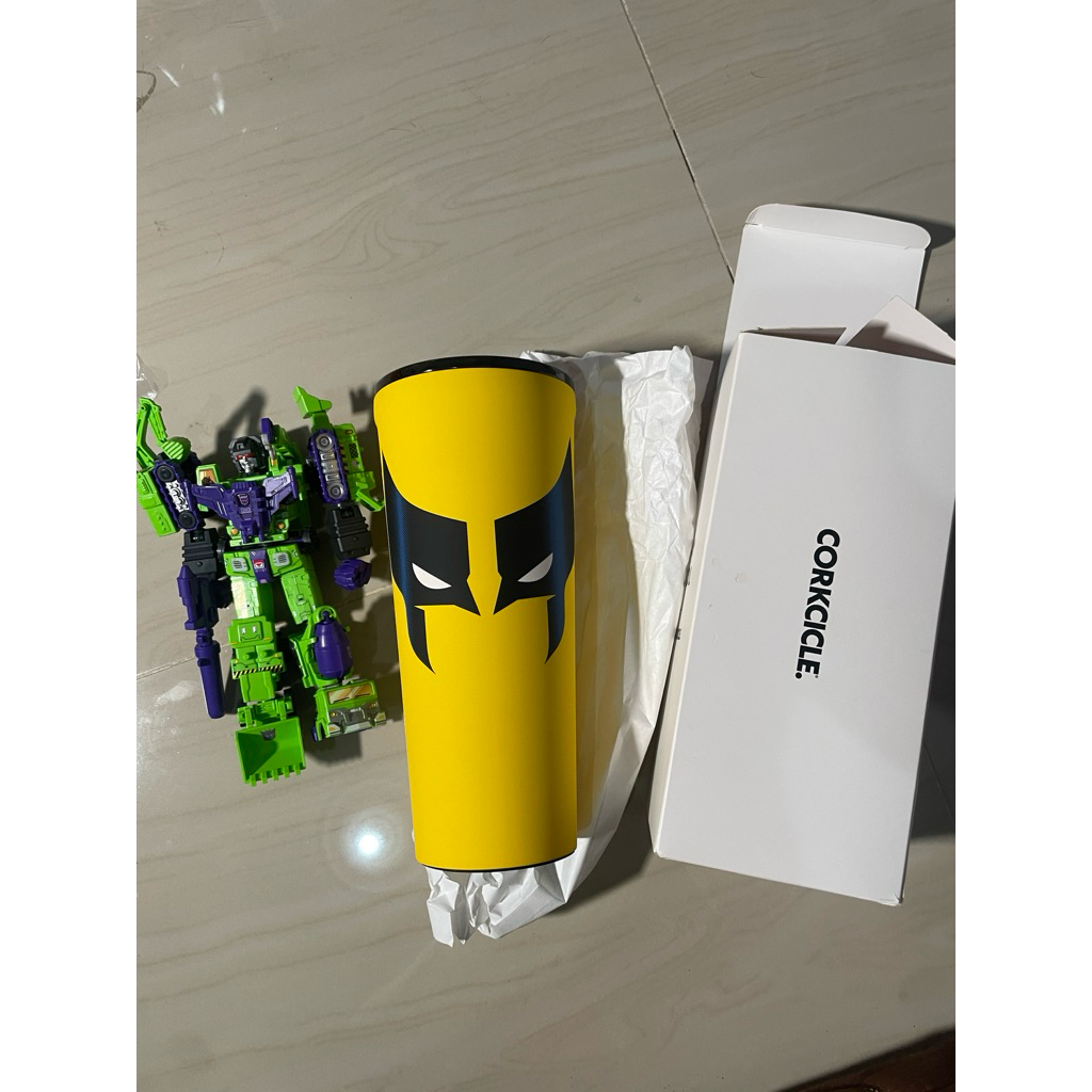 Corkcicle Tumbler Marvel Wolverine 24oz