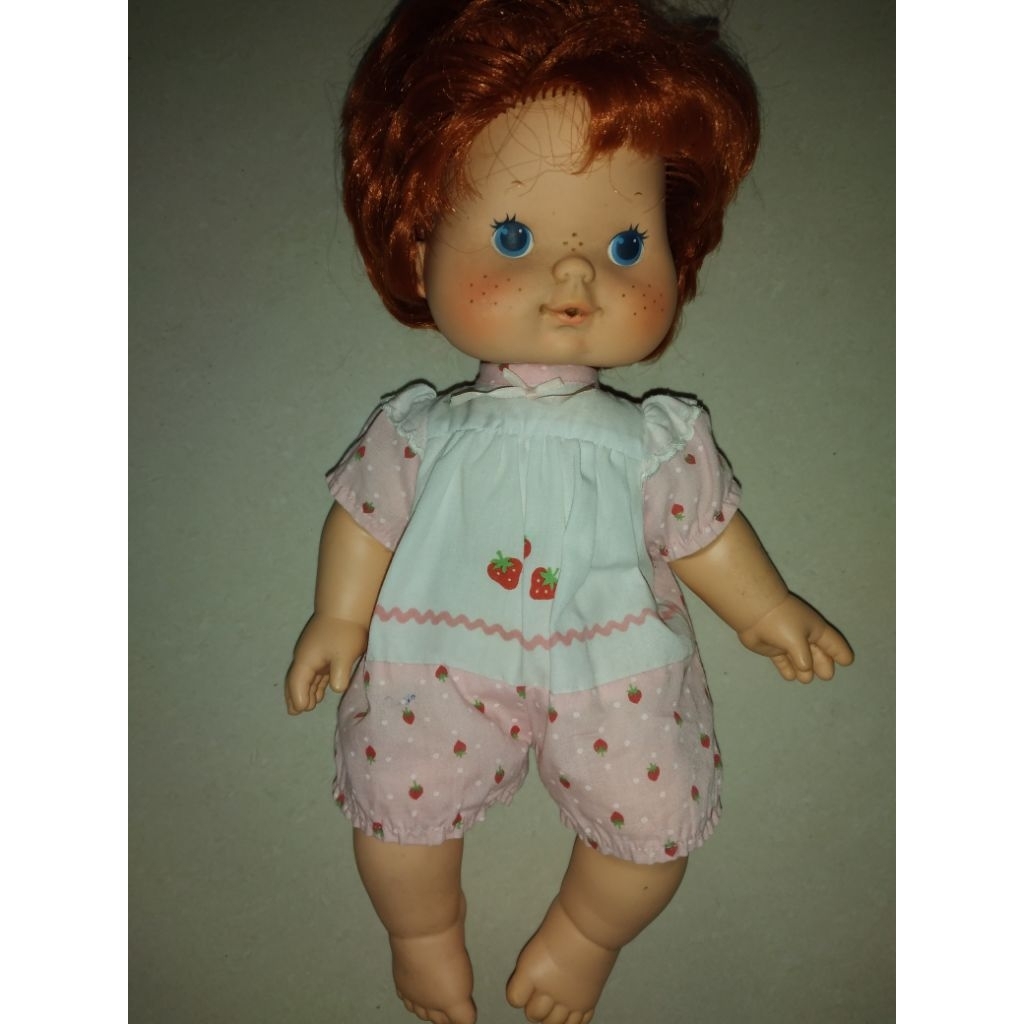 Strawberry shortcake vintage doll