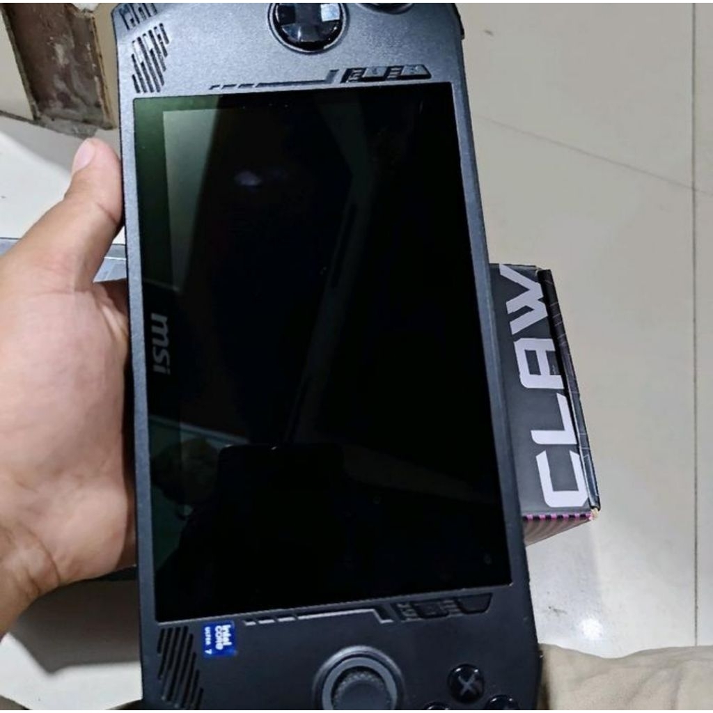 MSI claw ultra 7 155h