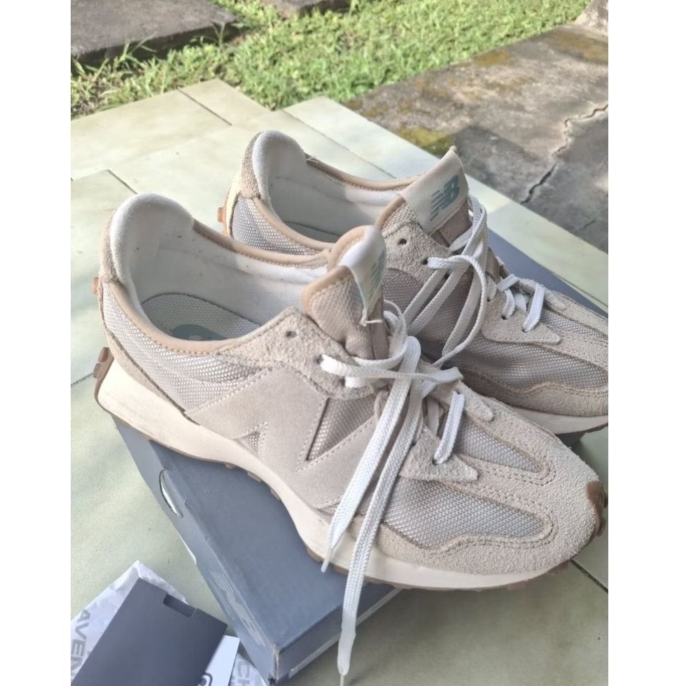 second new balance 327 unisex