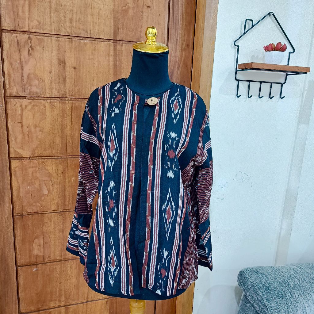 Outer Baju Blouse Tenun Lombok