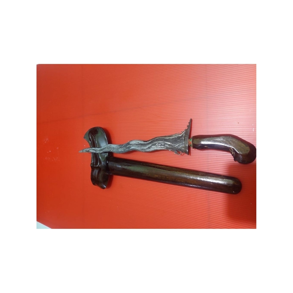 keris patrem tosan aji