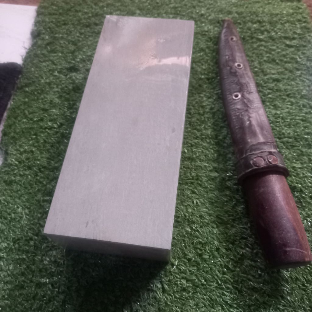 BATU ASAHAN BERKUALITAS UKURAN JUMBO,COCOK DAN PUAS BANGET BUAT ASAH GOLOK,PISAU