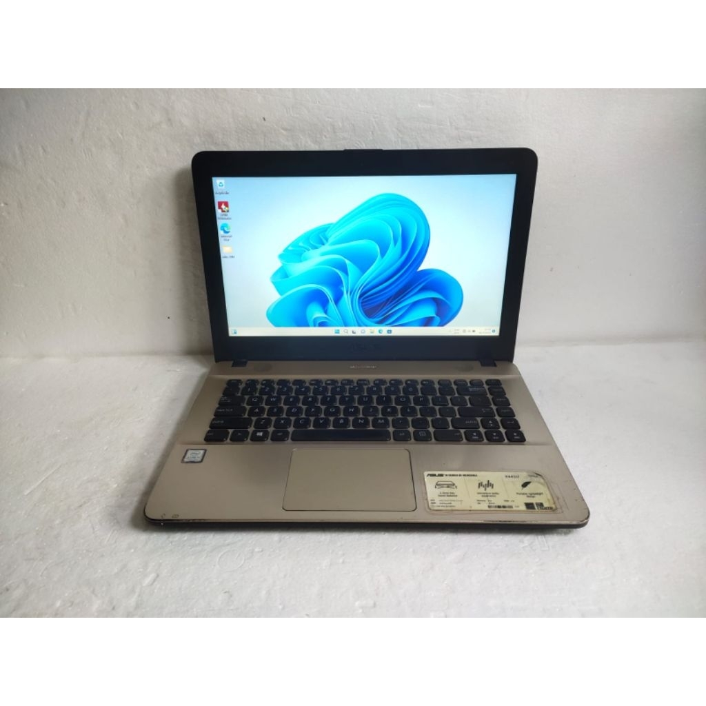 A1289 Laptop Asus X441U Ram 4gb HDD 1000gb core i3 gen7 Siap Pakai