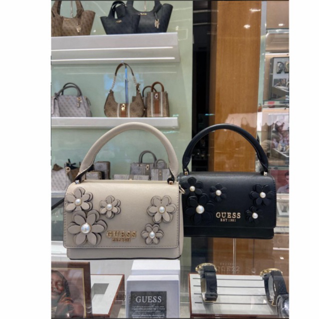 GUESS SALE 70% ORIGINAL STORE