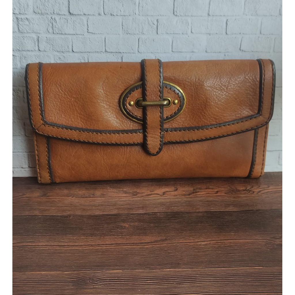Bekas Dompet Fossil VRI