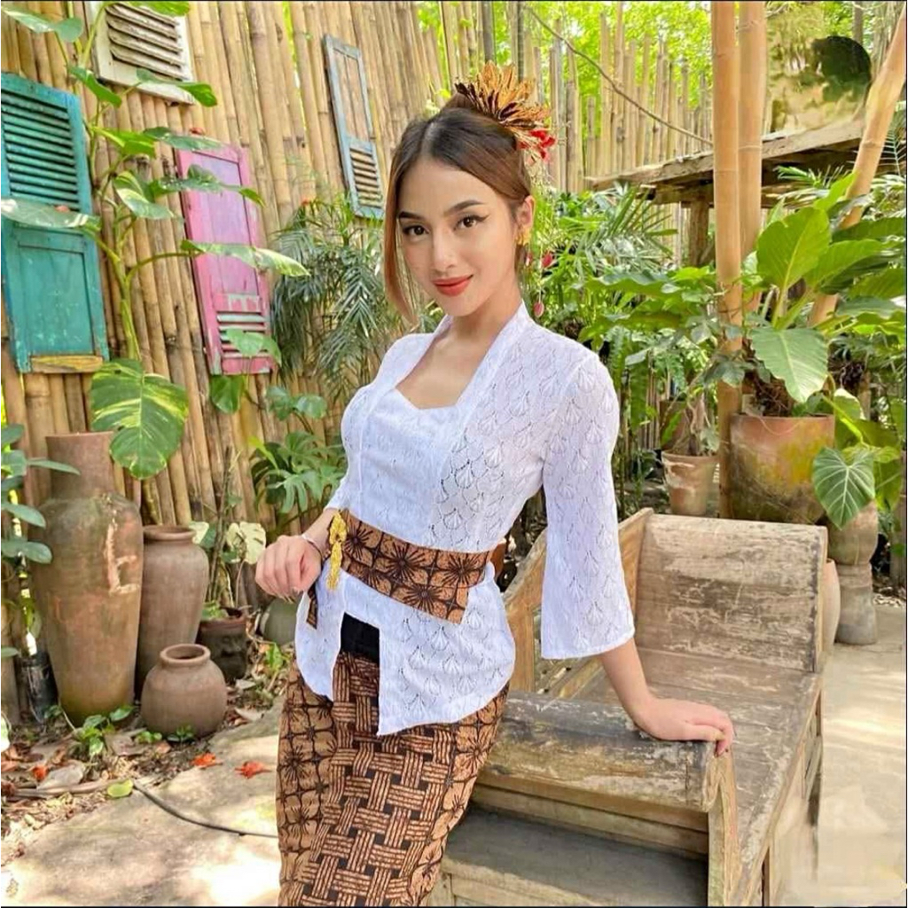 Kebaya bali brokat katun bet lengan lonceng