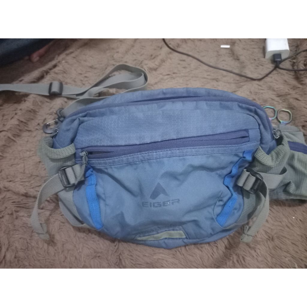 tas selempang eiger