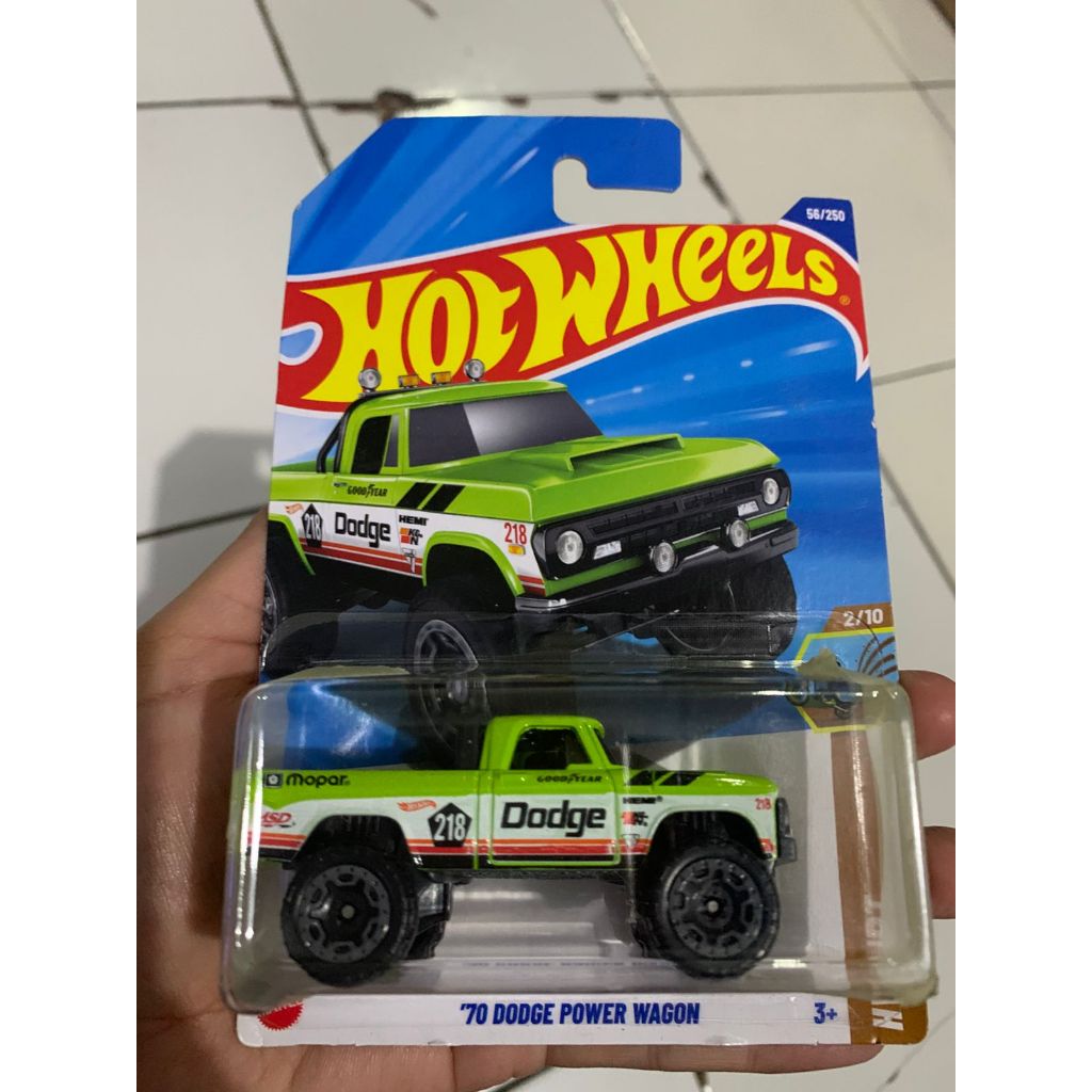 Hot Wheels 70 Dodge Power Wagon