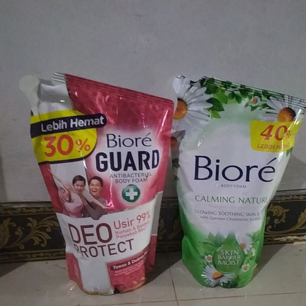 SABUN MANDI CAIR 800 BIORE 800ml