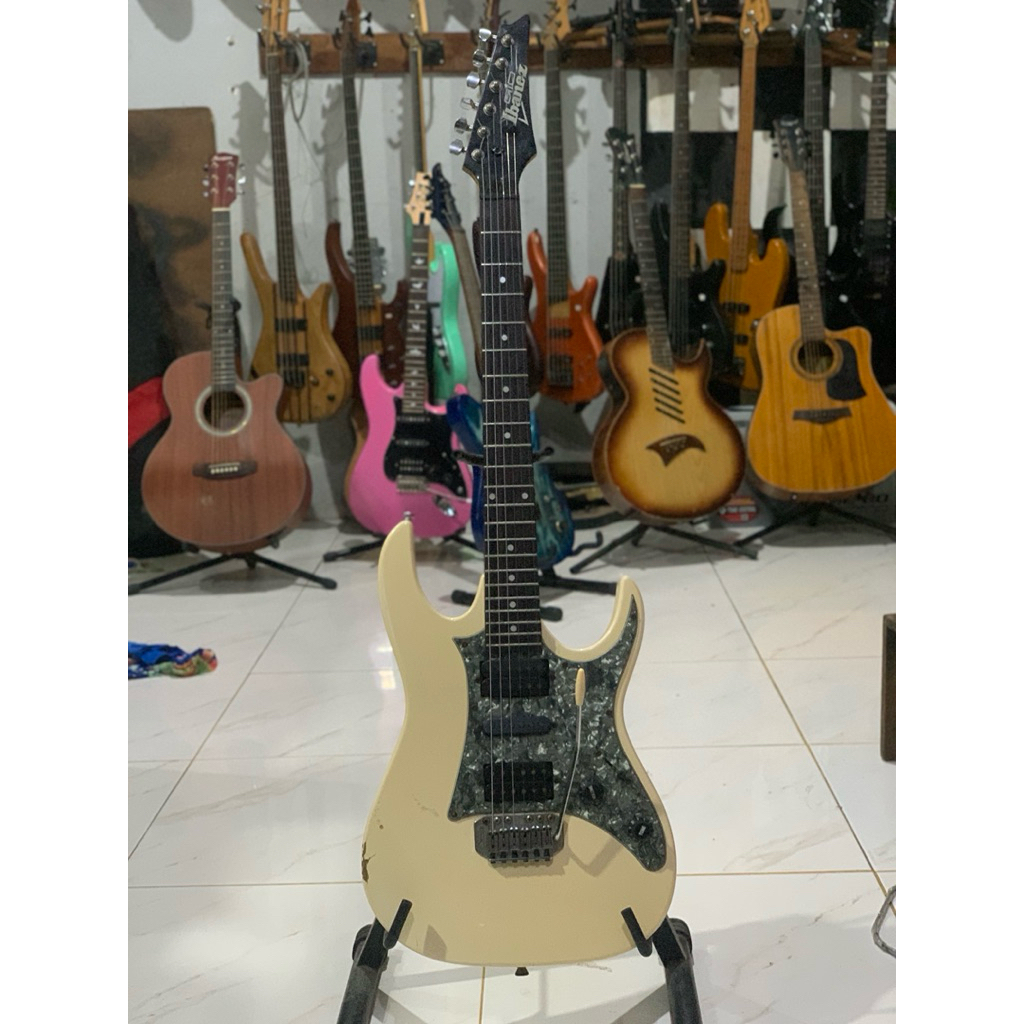 gitar elektrik ibanez gio original