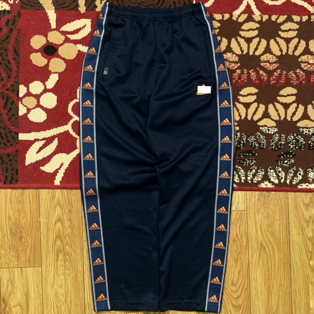 ADINDA ESSENTIALS TAPPED TRACKPANTS SIZE 30-35 | TRACKPANTS ADINDA ESSENTIALS TAPPED | CELANA TRACKP