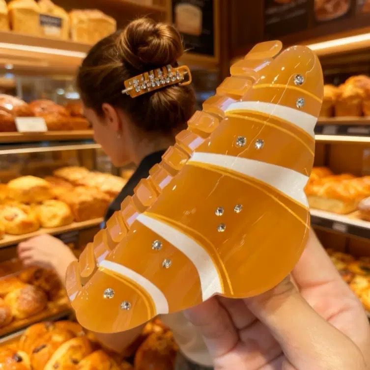 [ Sister Charm ] Croissant hairclaw / Jepit Croissant