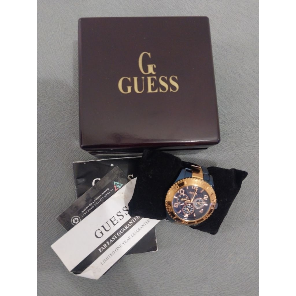 jam tangan wanita asli "GUESS"  preloved