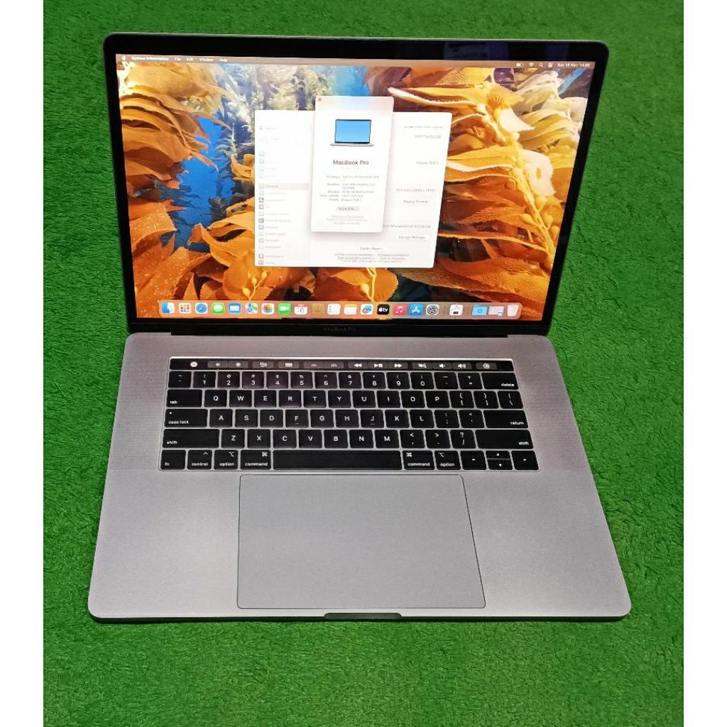 Macbook Pro 2019 15inch i7 16/512 Grey