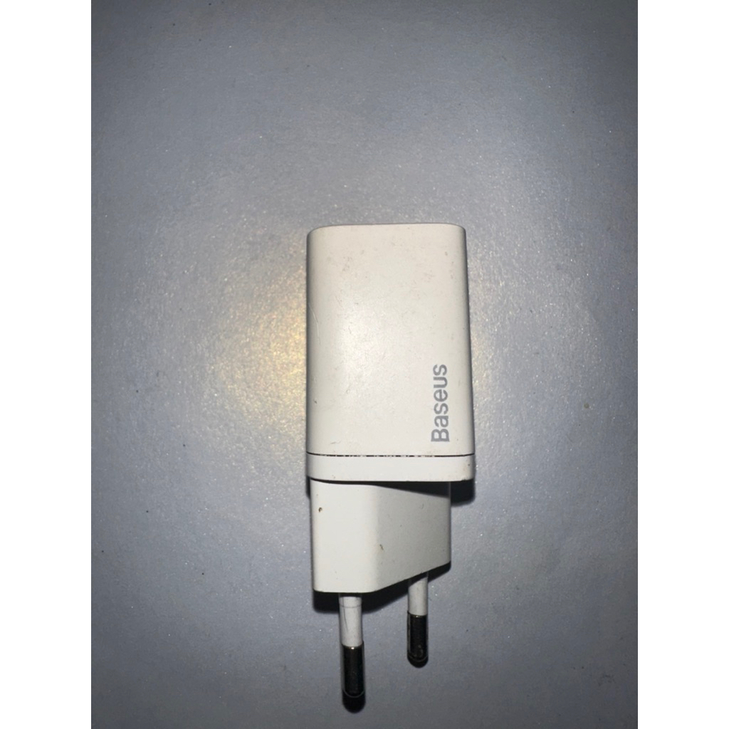 Adaptor PD BASEUS BEKAS 20watt