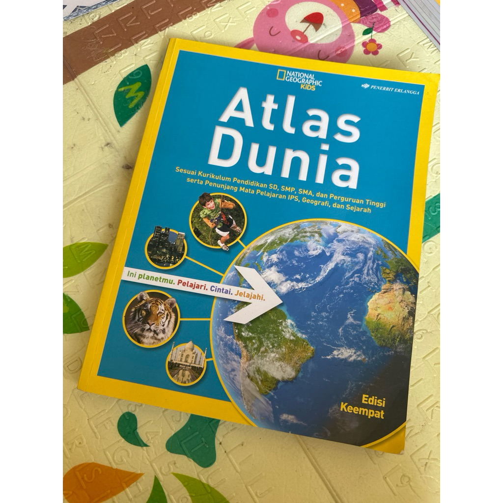 Atlas Dunia Edisi Keempat Penerbit Erlangga