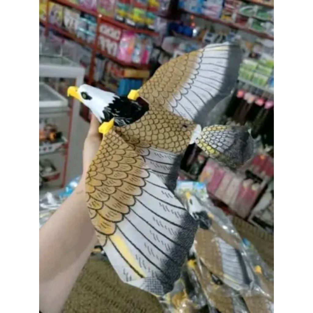 mainan burung elang