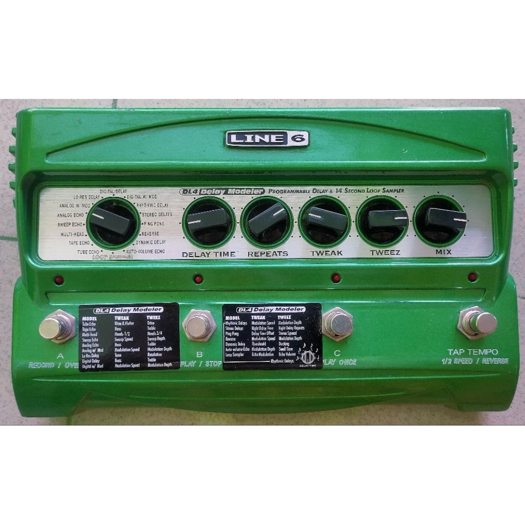 Line6 DL4 (Efek Gitar Delay)