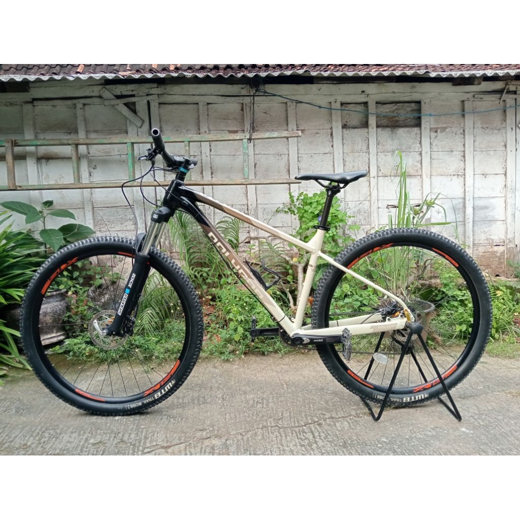 Polygon xtrada 6 29er size M