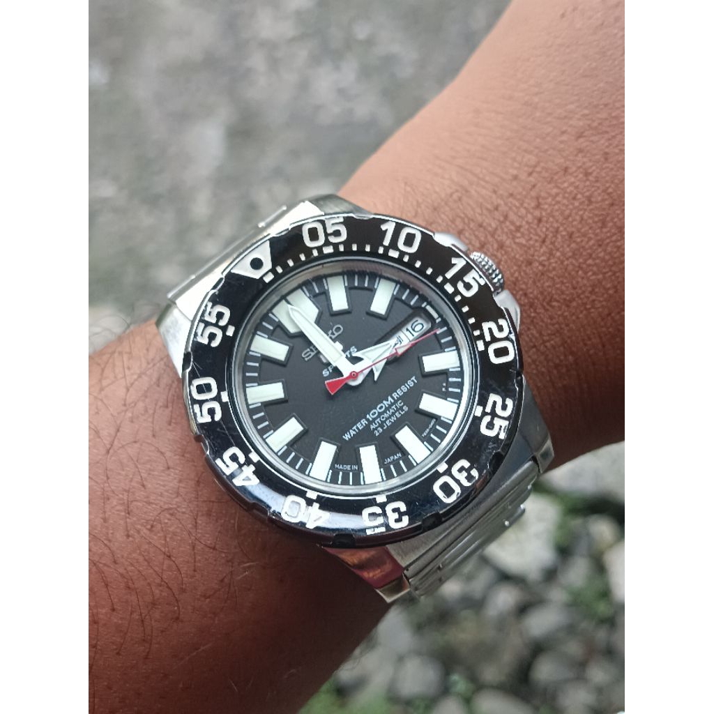 Seiko 5 Sport SNZF51K1 Baby Monster Black