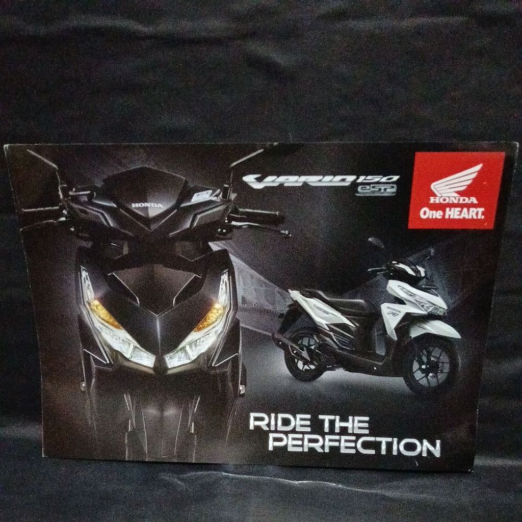 brosur poster leaflet katalog honda Vario 150 esp