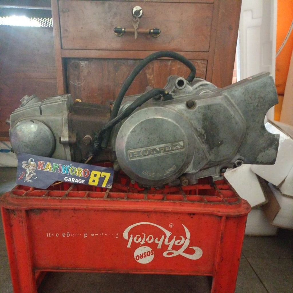 mesin Honda Astrea 800 engkel