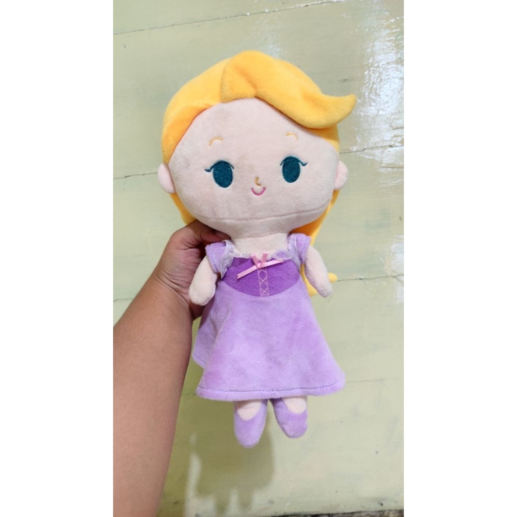 Boneka Rapunzel