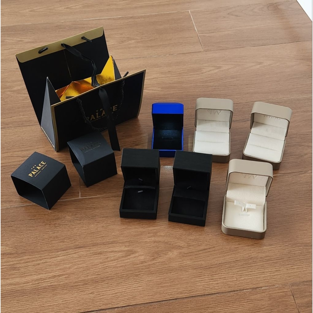 [PRELOVED] KOTAK PERHIASAN CINCIN - ANTING - LIONTIN