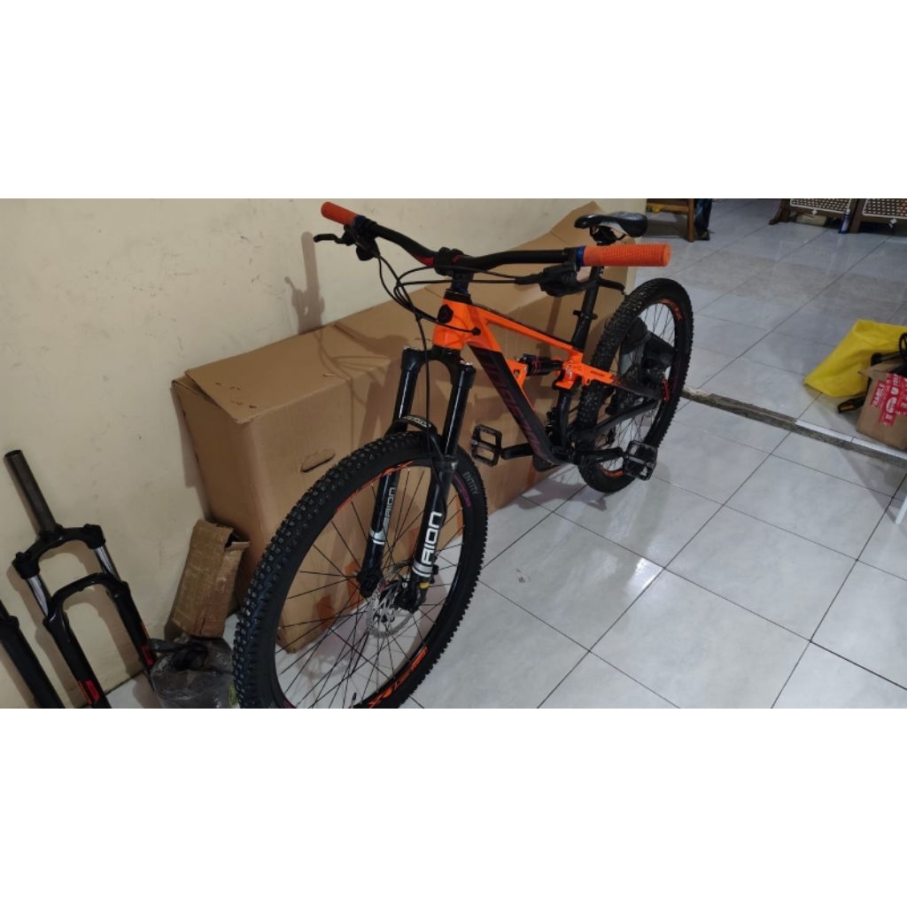 Polygon Siskiu D5 Size S 27.5 Upgrade 2x10 shimano Deore