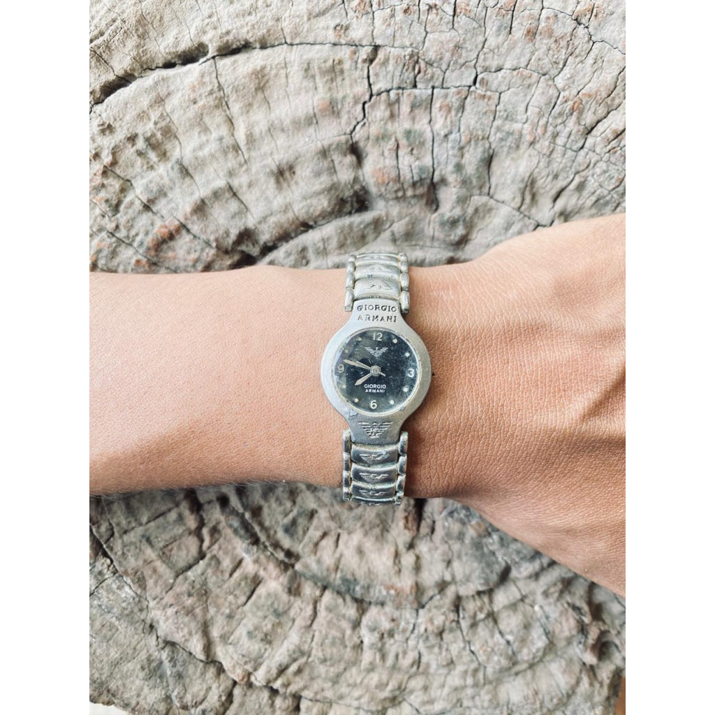 Jam tangan Vintage small watch giorgio armani