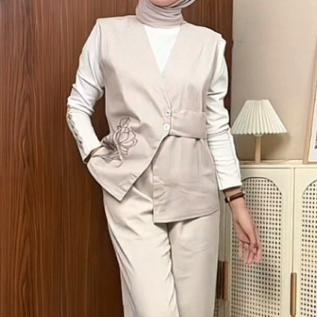 PRELOVED OUTER LATTE BORDIR