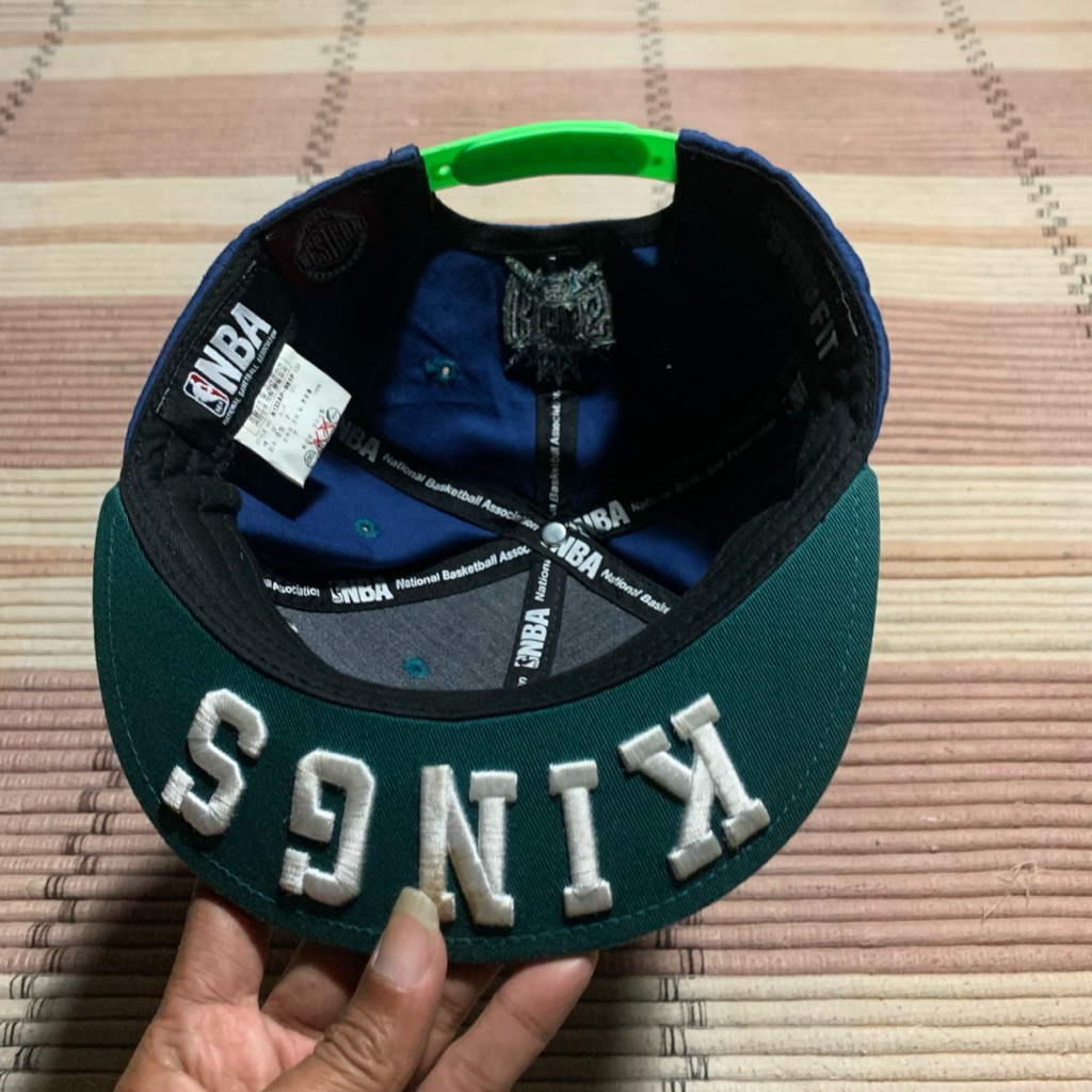 Topi Snapback NBA Sacramento Kings Original - Rare Vintage Basketball Cap Preloved