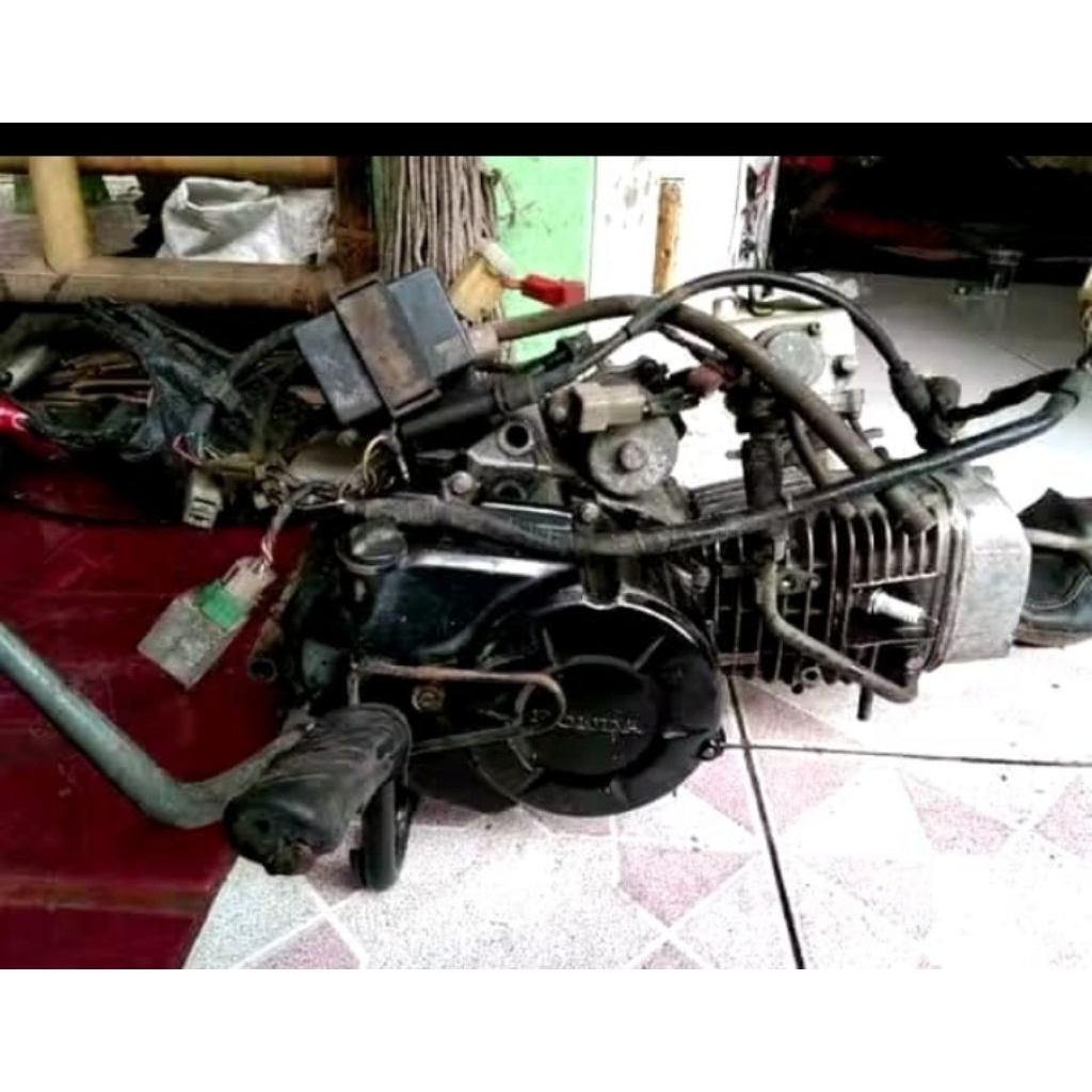 Mesin Honda Revo absolute full pengapian bled lama barang copotan bekas