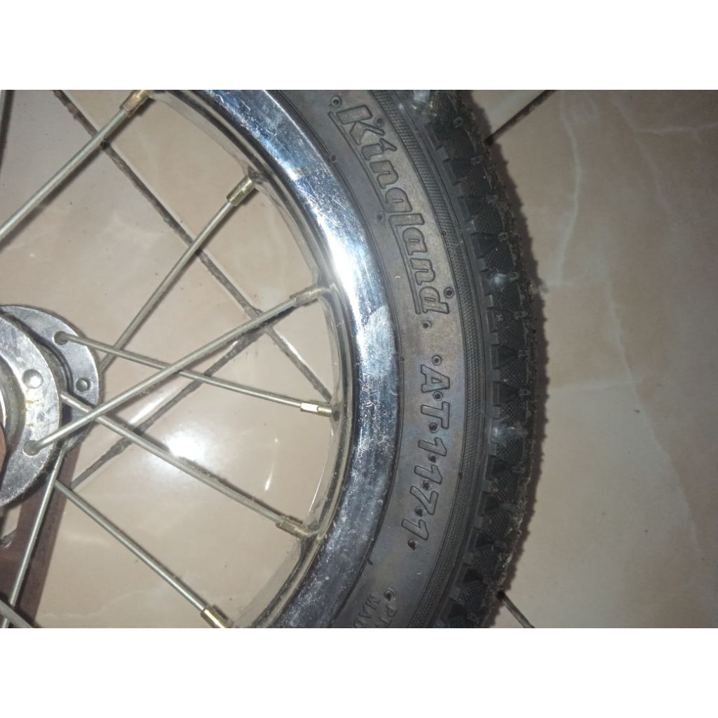 Roda Bantu Sepeda Listrik