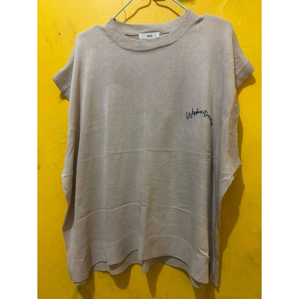 Preloved ; VEST RAJUT WEGO