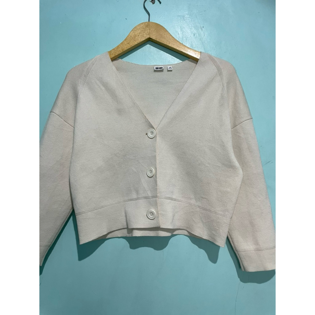 preloved cardigan uniqlo crop