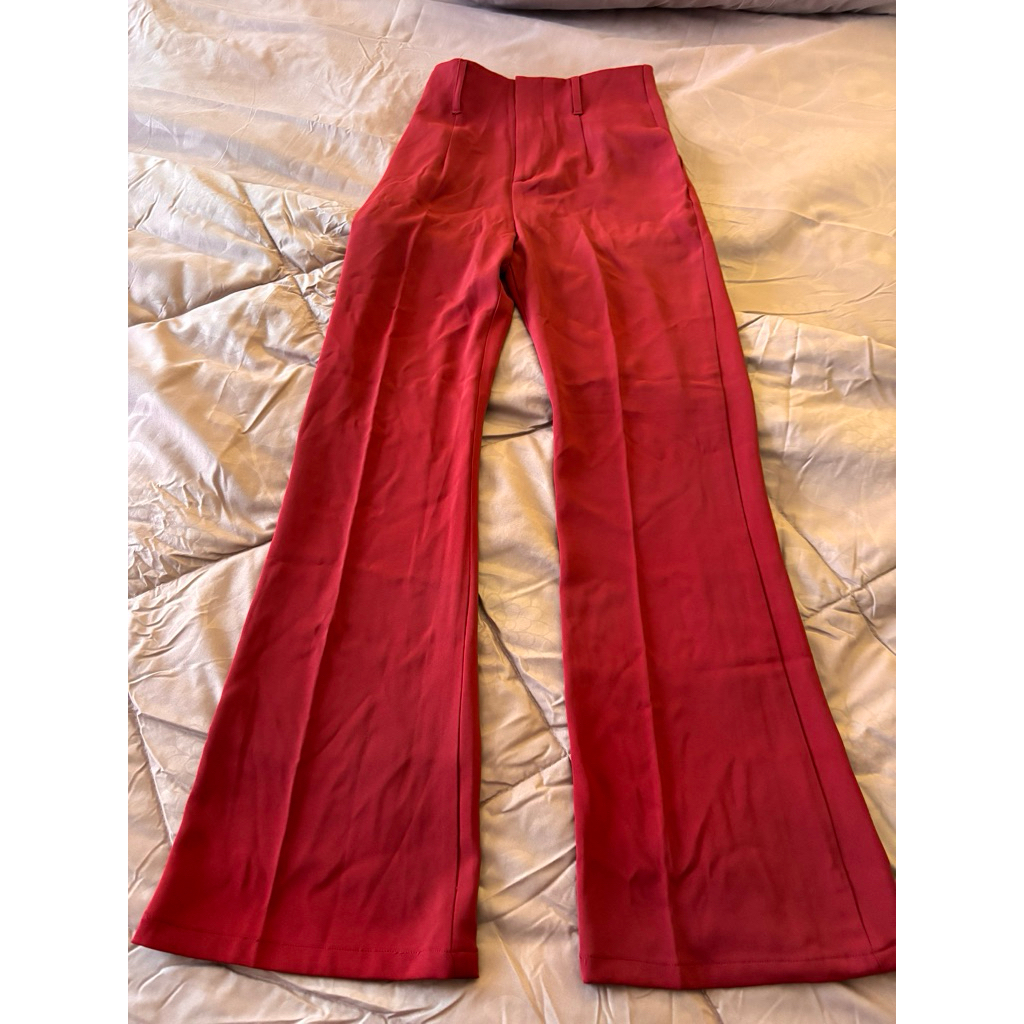 Preloved Celana Modelano