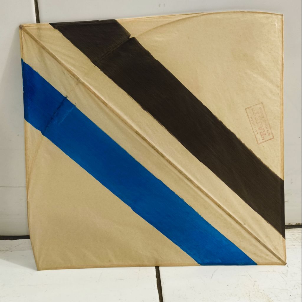 Layangan seot turnamen rajet superan keras mengisi