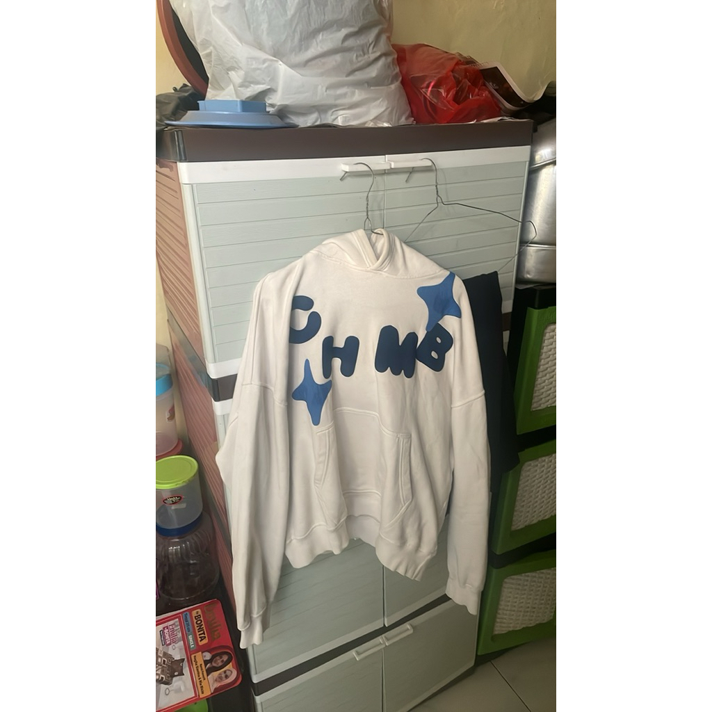 Chmb shoting love white