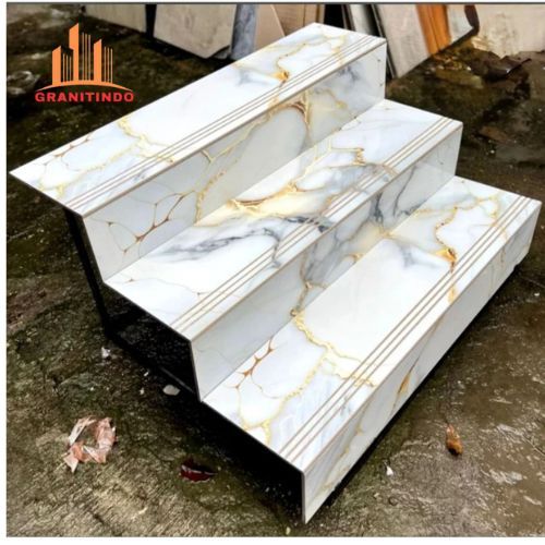 Granit Step Nosing Tangga Motif Marmer Custom