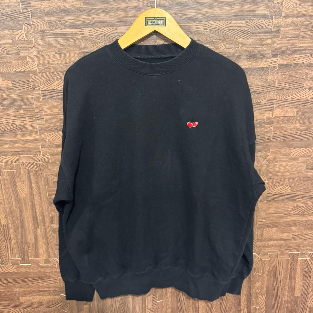 KIRSH SMALL LOGO BORDIR HITAM