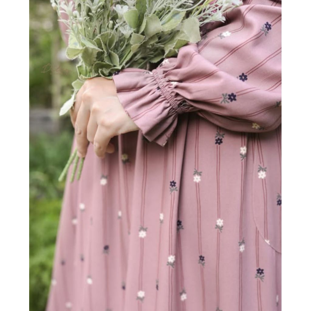 Preloved Ditsy Nightgown Serelia Dusty Pink Size L (Baca Deskripsi)