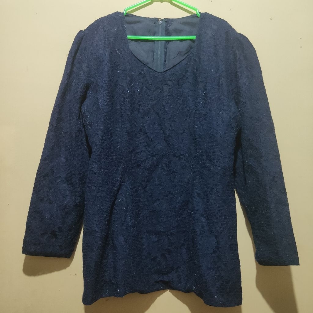 PRELOVED KEBAYA BRUKAT NAVY