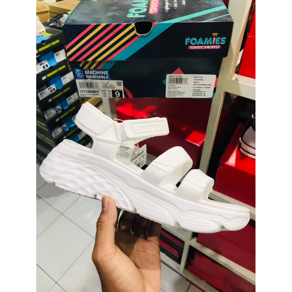 BIG SALE SANDAL SKECHERS AURA FOAMIES [111126] ORIGINAL PUTIH