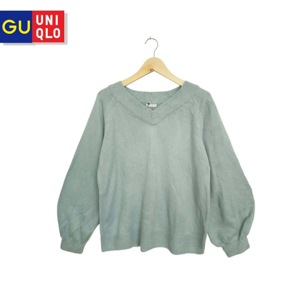 Sweater / Atasan Knit V-Neck GU Uniqlo Hijau Tosca (KODE : B120 - 21)