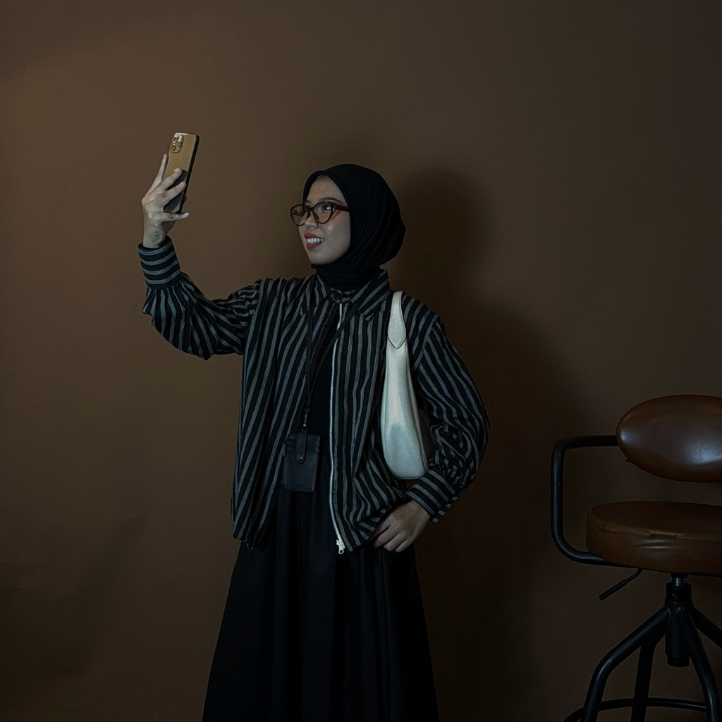 Risa maharani basic Outer Dymitri lurik